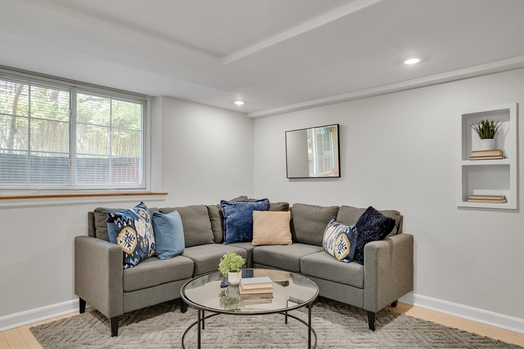 10 Shepard St # 2