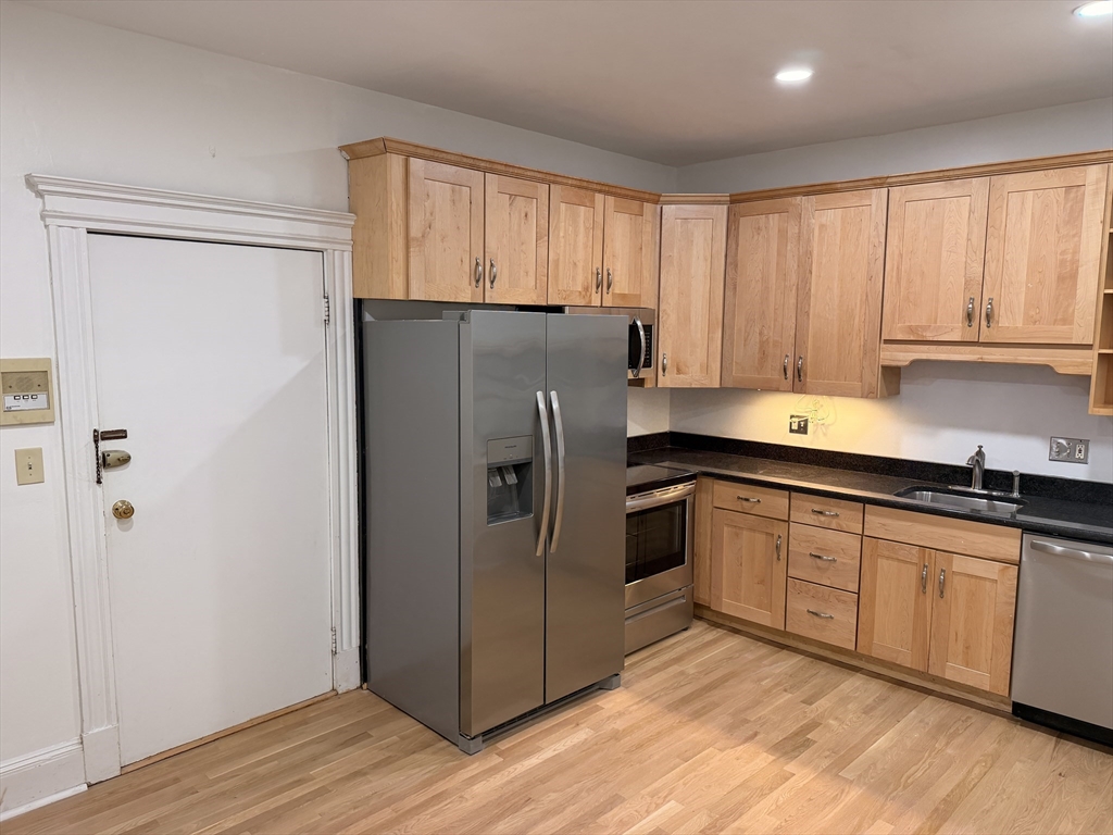 1768 Beacon # 4