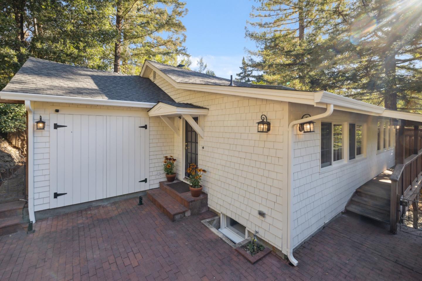 140 Riverview DR