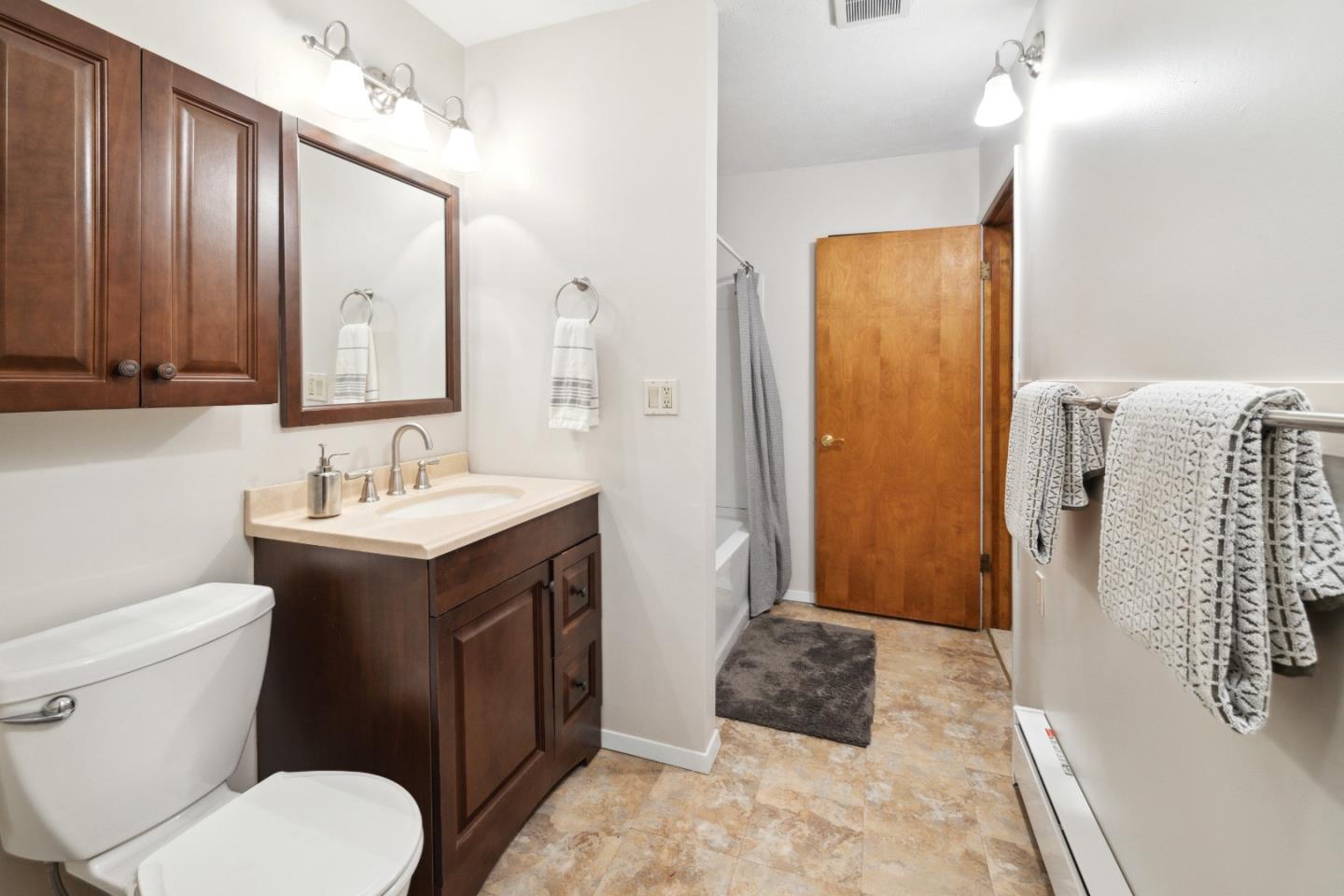140 Riverview DR