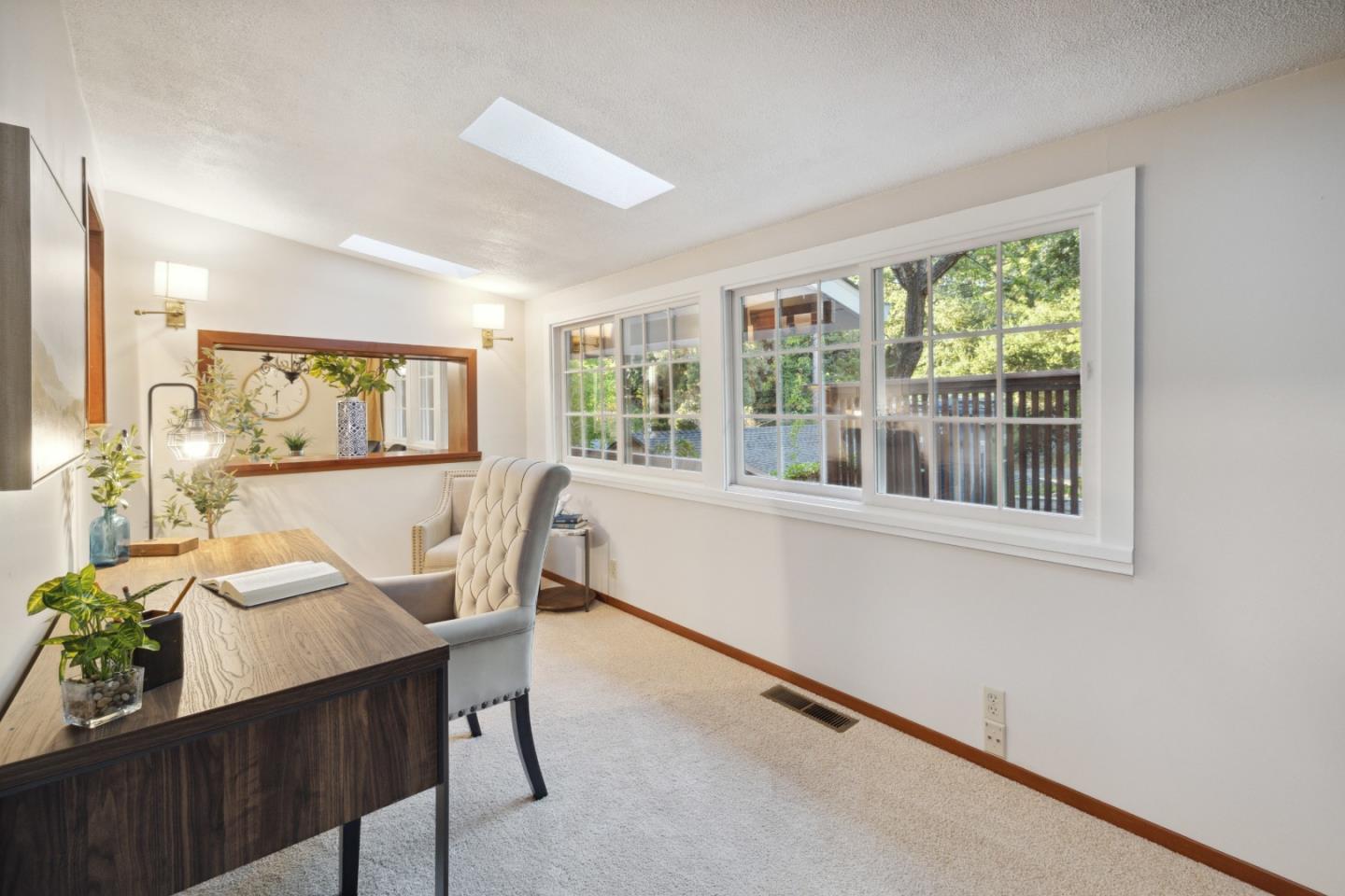 140 Riverview DR