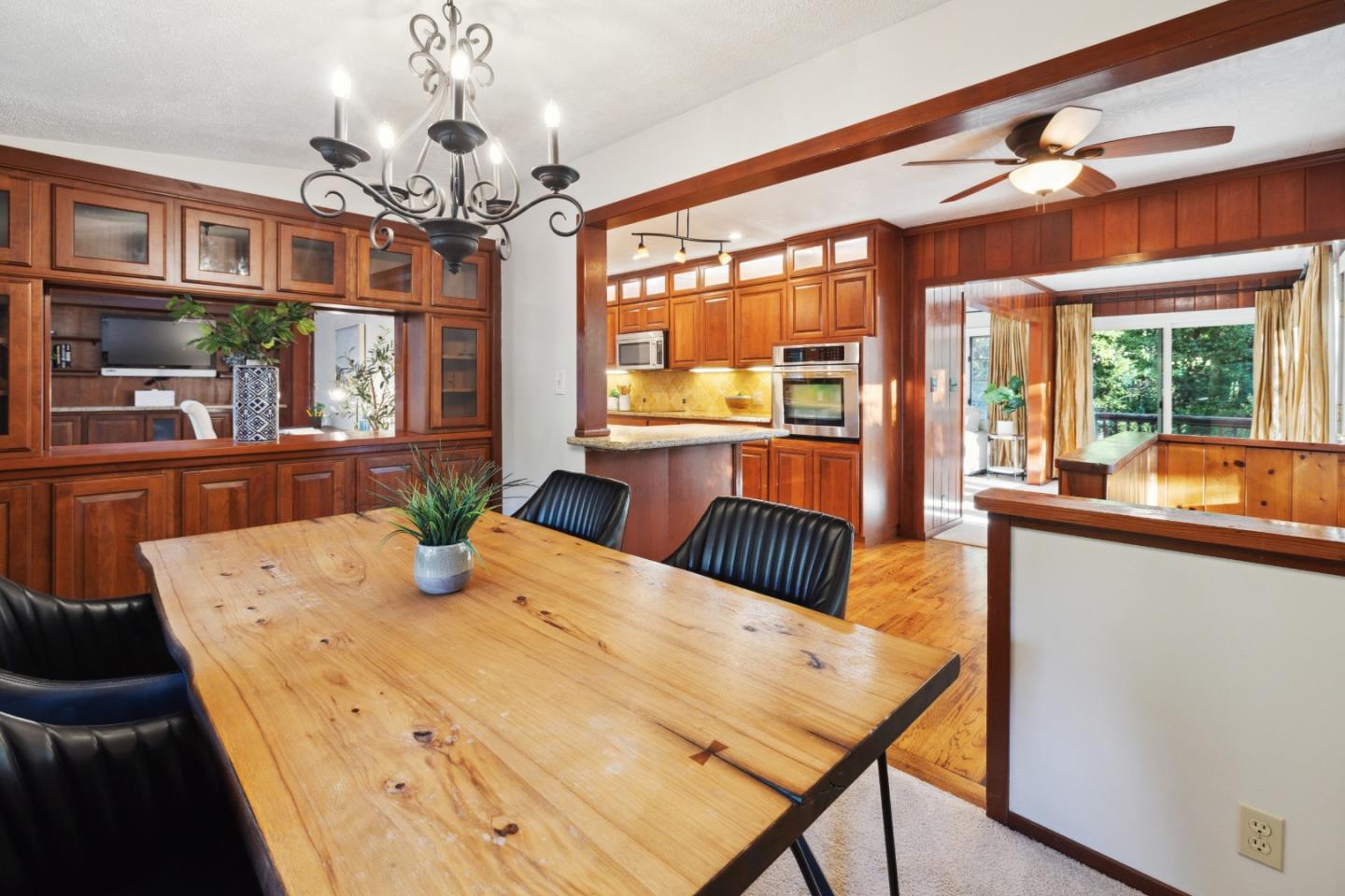 140 Riverview DR