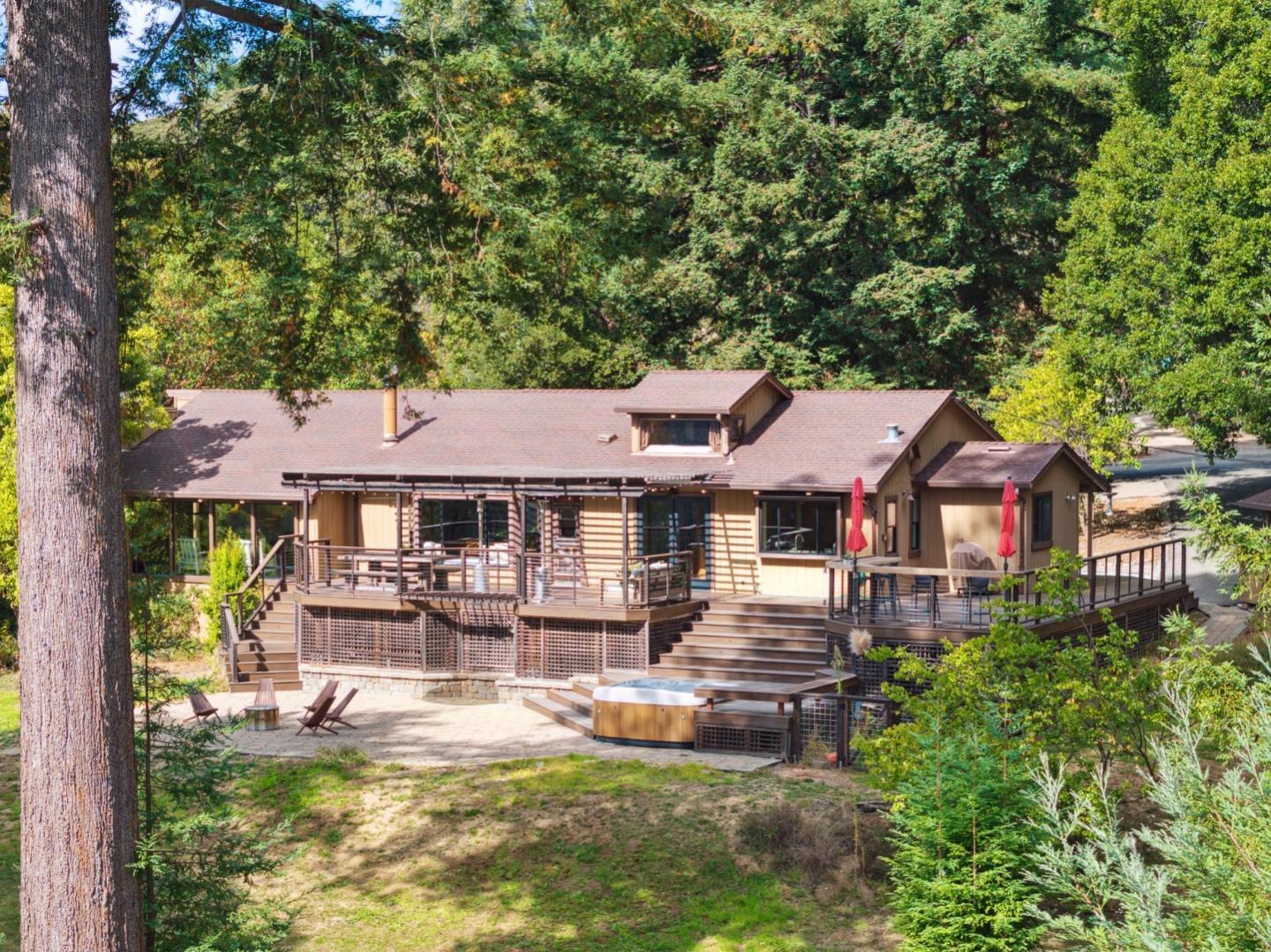 1023 Vine Hill RD
