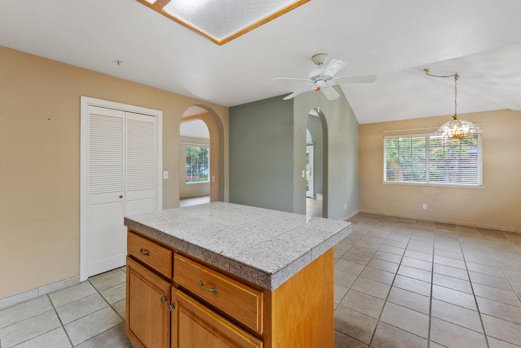 721 Paradiso CT
