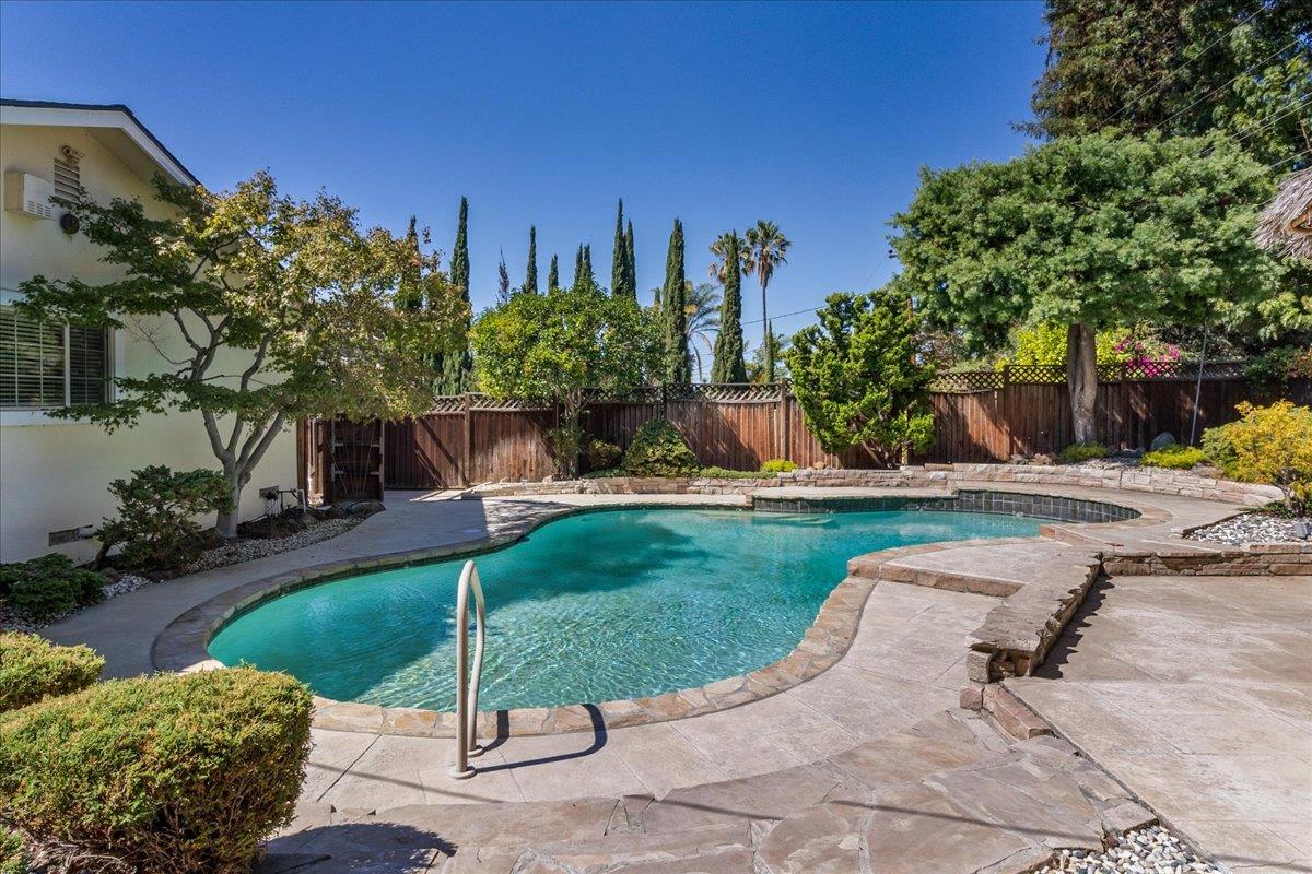 42226 Camino Santa Barbara