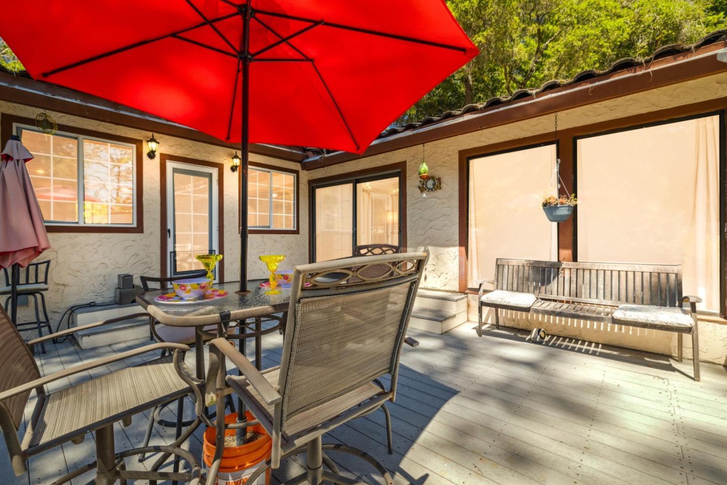 355 Santa Cruz Street