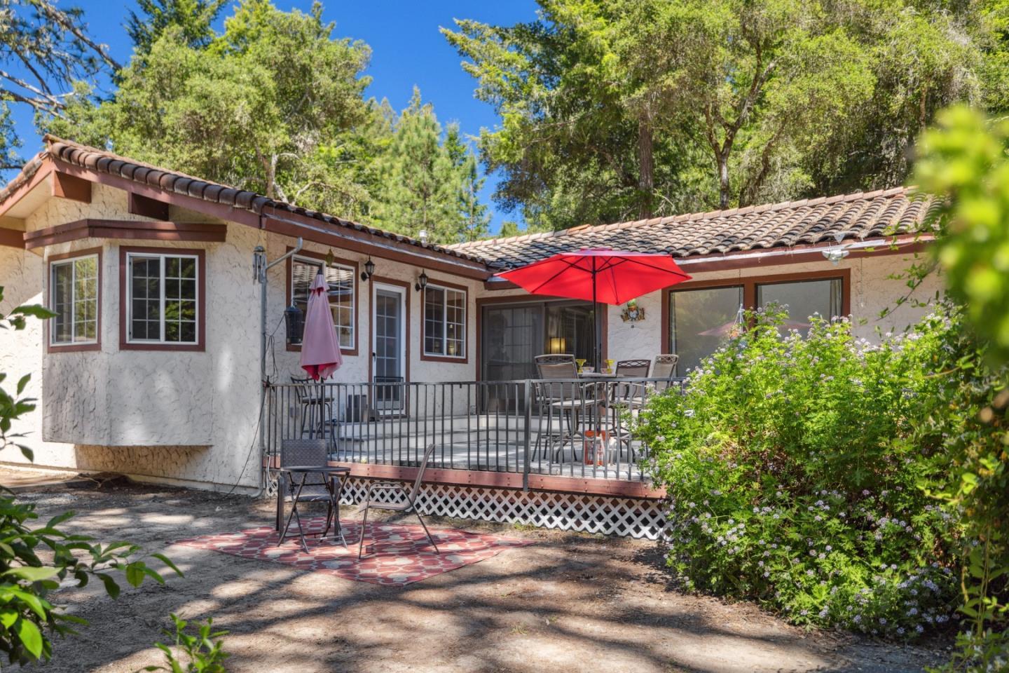 355 Santa Cruz Street