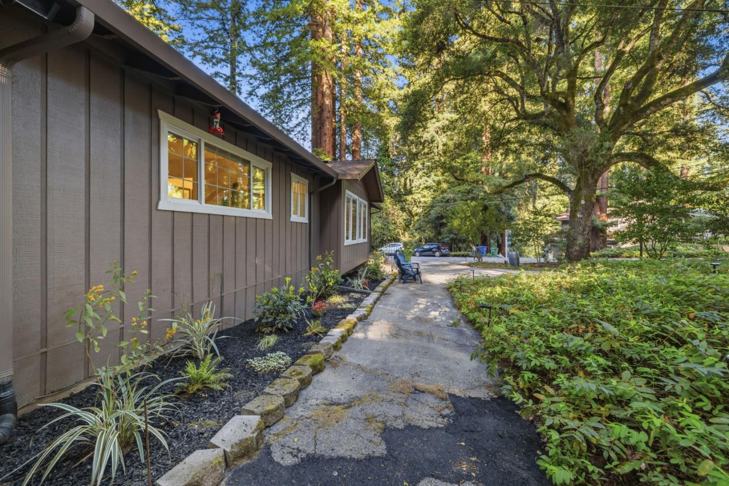 220 Lake Drive