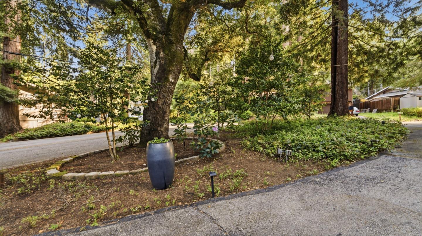 220 Lake Drive