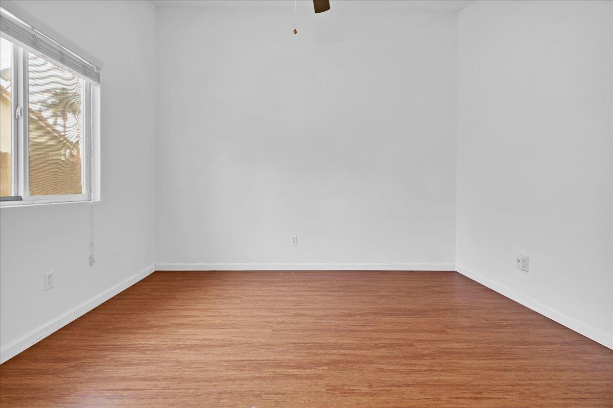 1986 Woodhaven Court