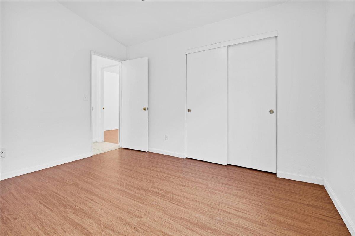 1986 Woodhaven Court