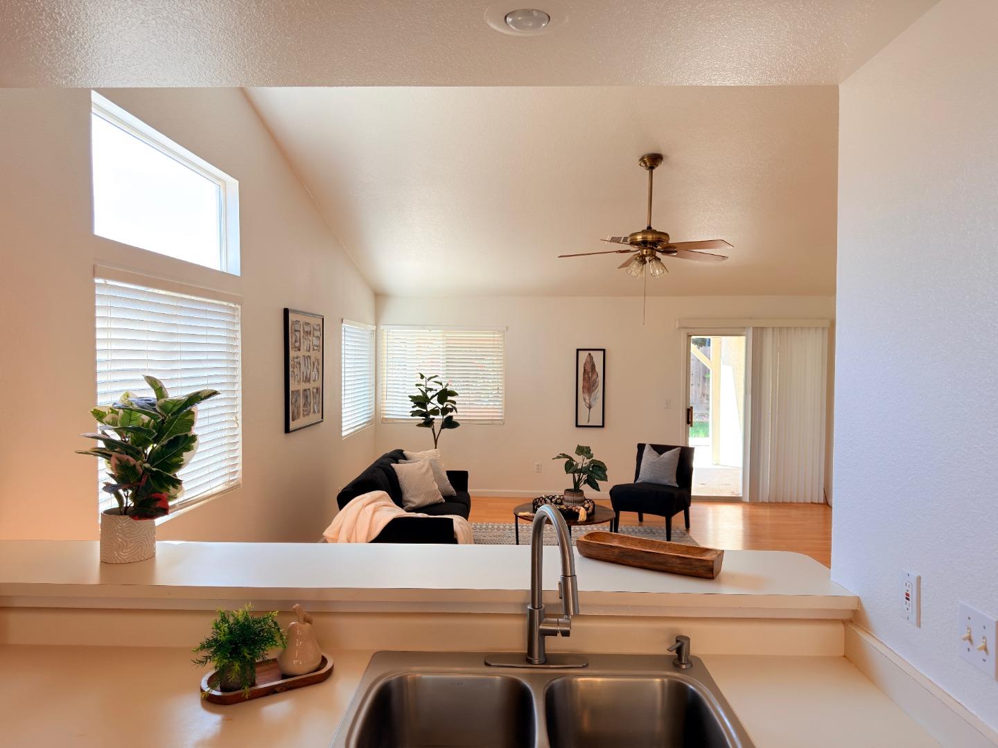 1986 Woodhaven Court