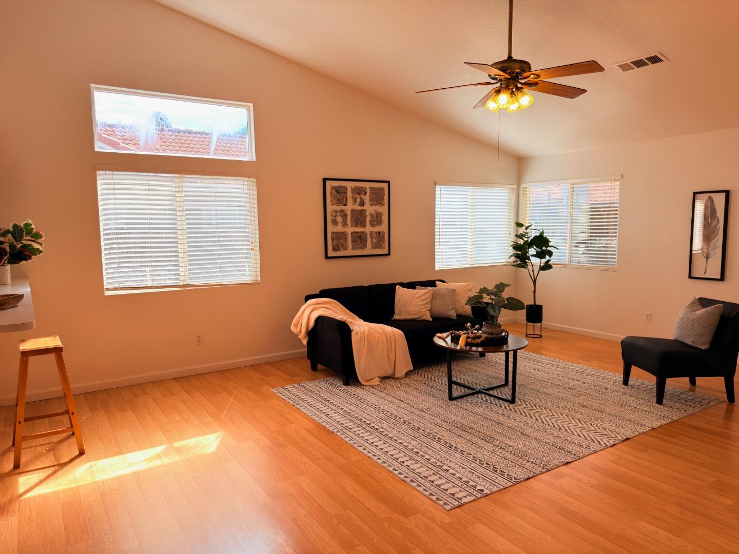 1986 Woodhaven Court