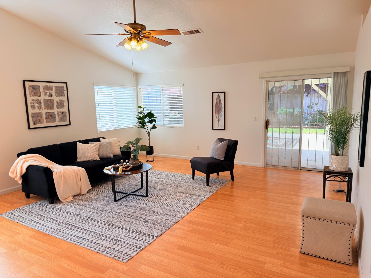 1986 Woodhaven Court