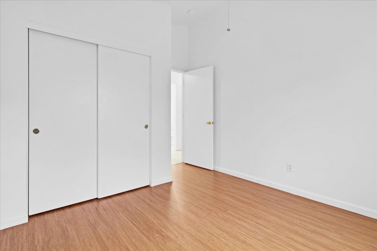 1986 Woodhaven Court