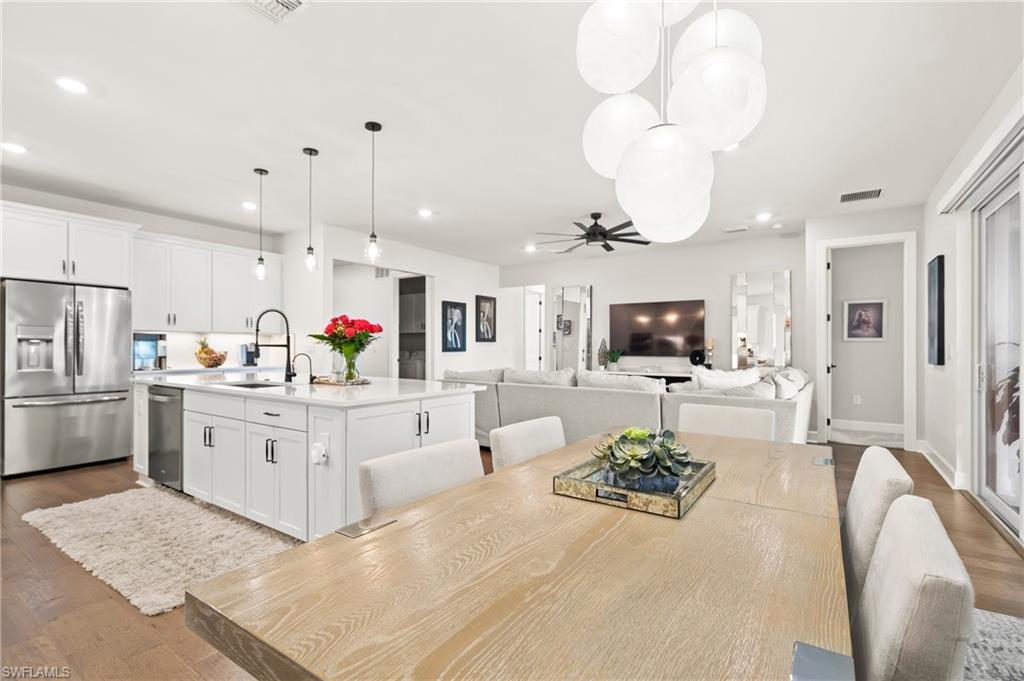 16264 Laurel Oak LN