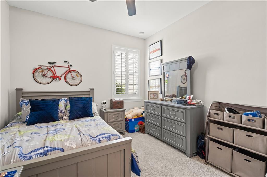 16264 Laurel Oak LN