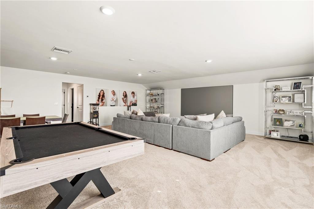 16264 Laurel Oak LN