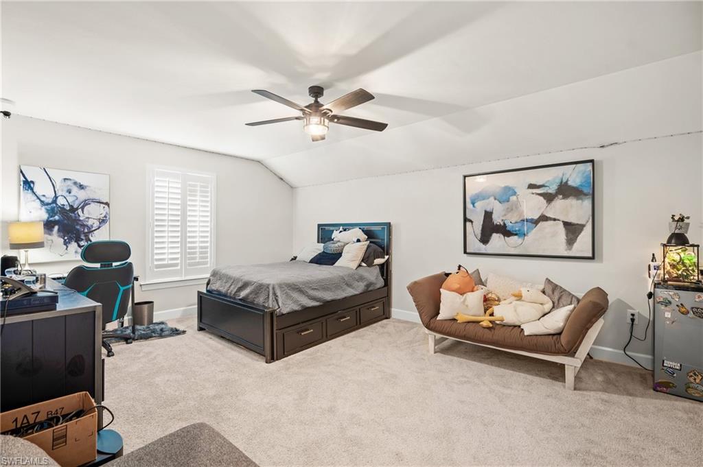 16264 Laurel Oak LN
