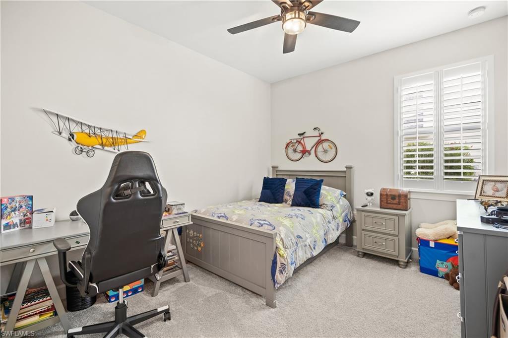 16264 Laurel Oak LN