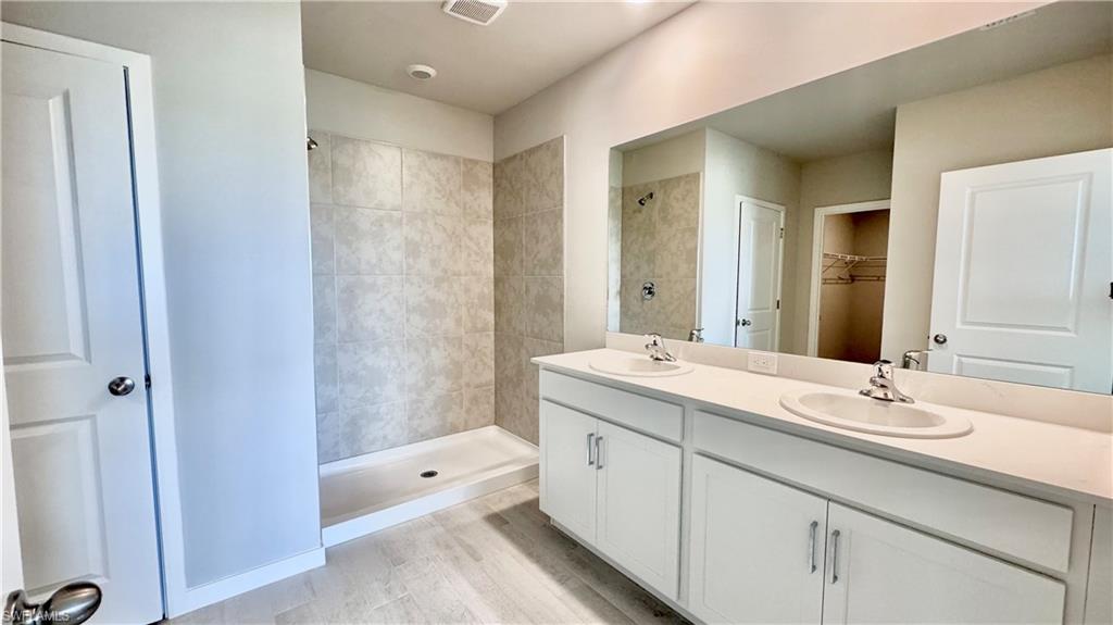 17710 Shade Tree LOOP