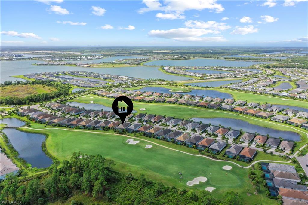 15895 Leaning Pine LN