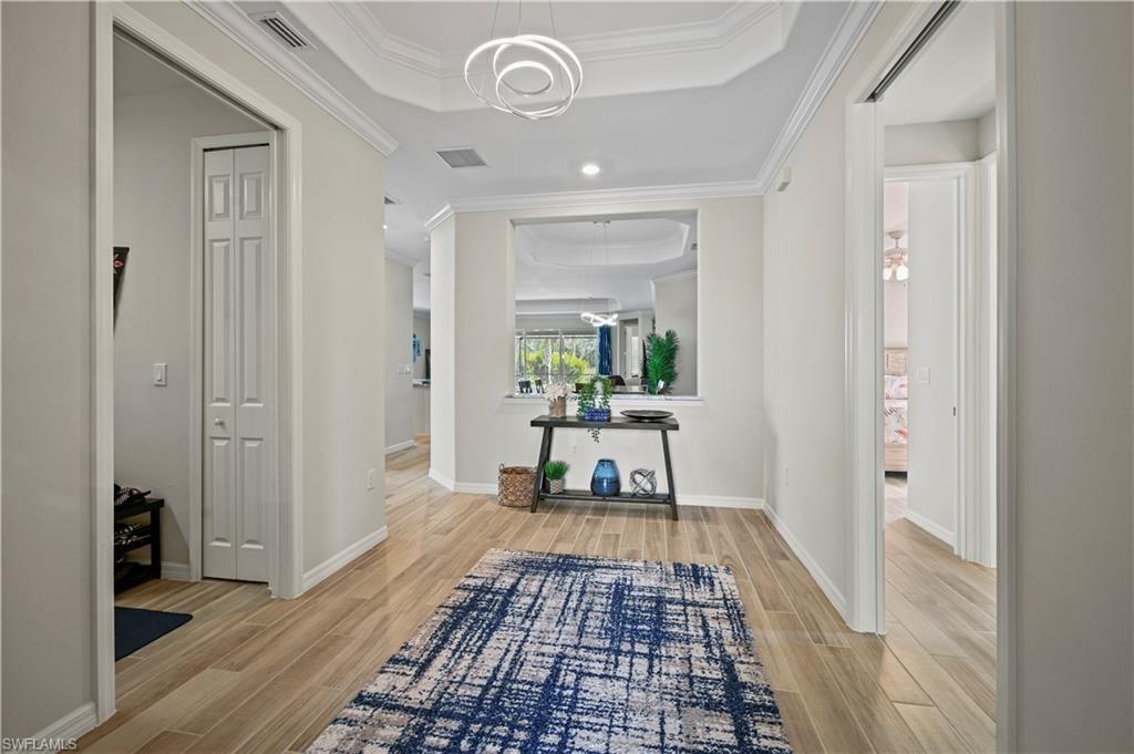 15895 Leaning Pine LN