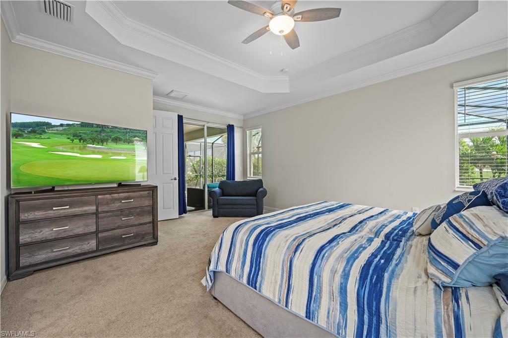 15895 Leaning Pine LN