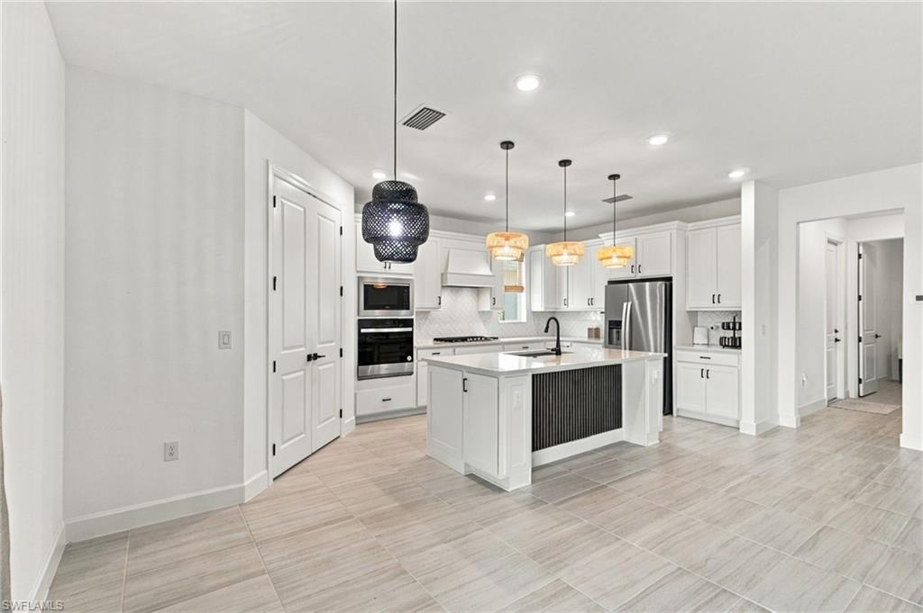 15522 Olympic CT