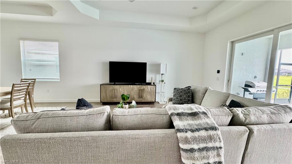 15048 Pinehurst