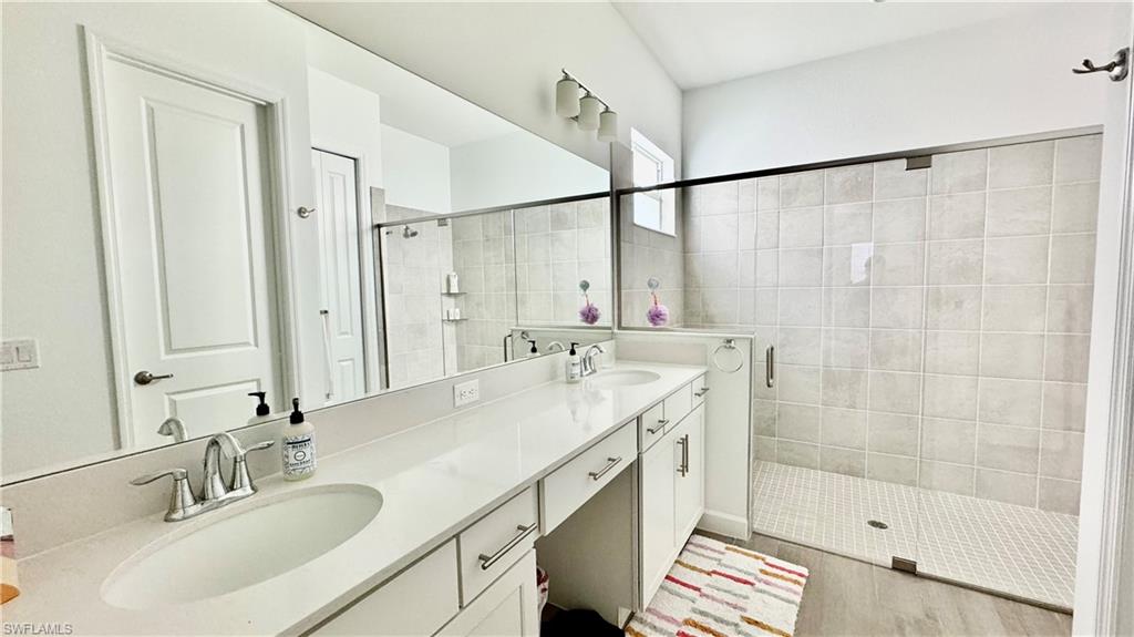 15048 Pinehurst