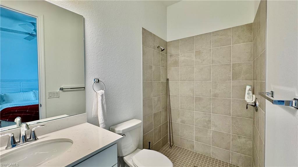 15048 Pinehurst