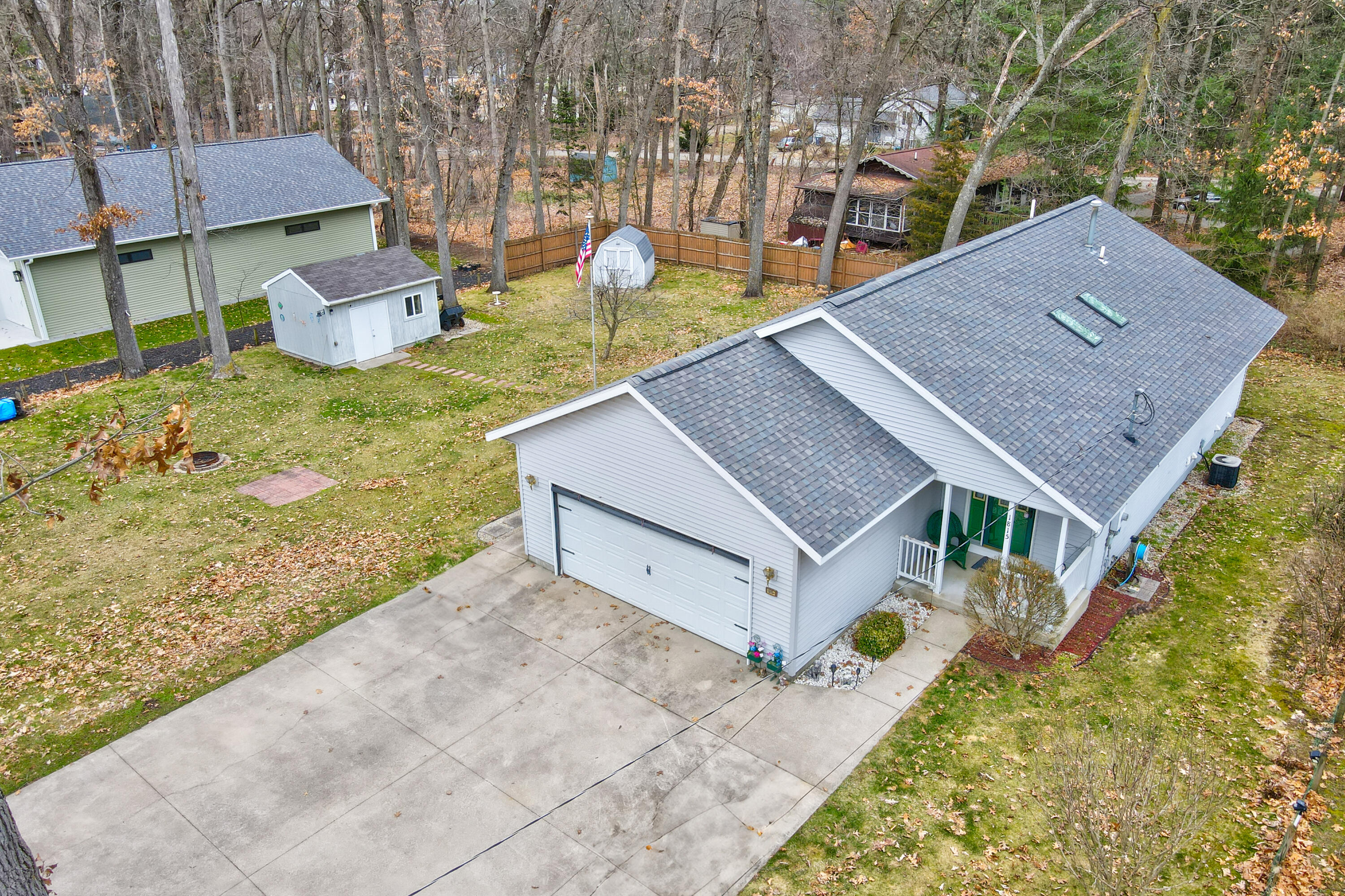 1815 Arrowhead Trail