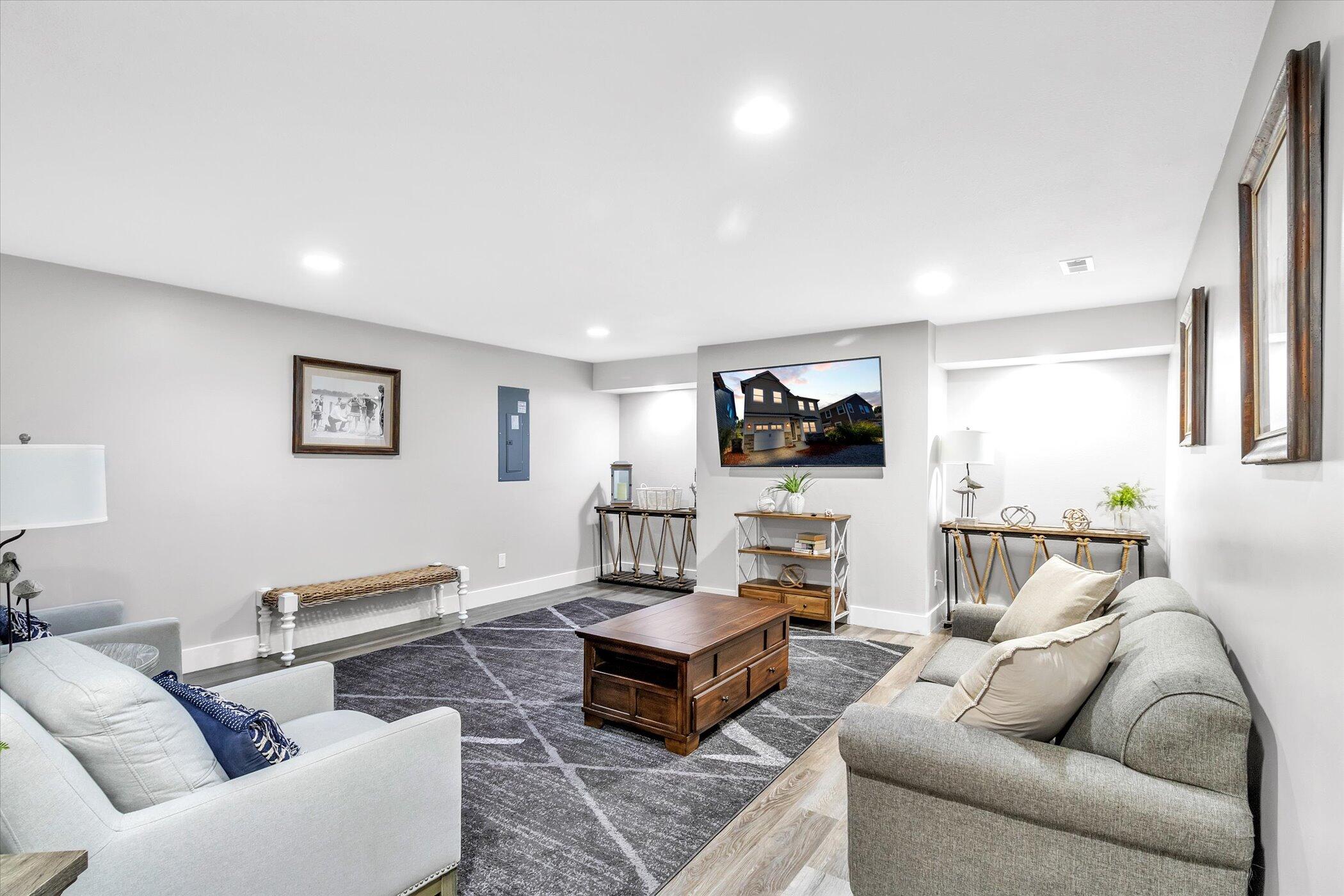 324 Spruce Street