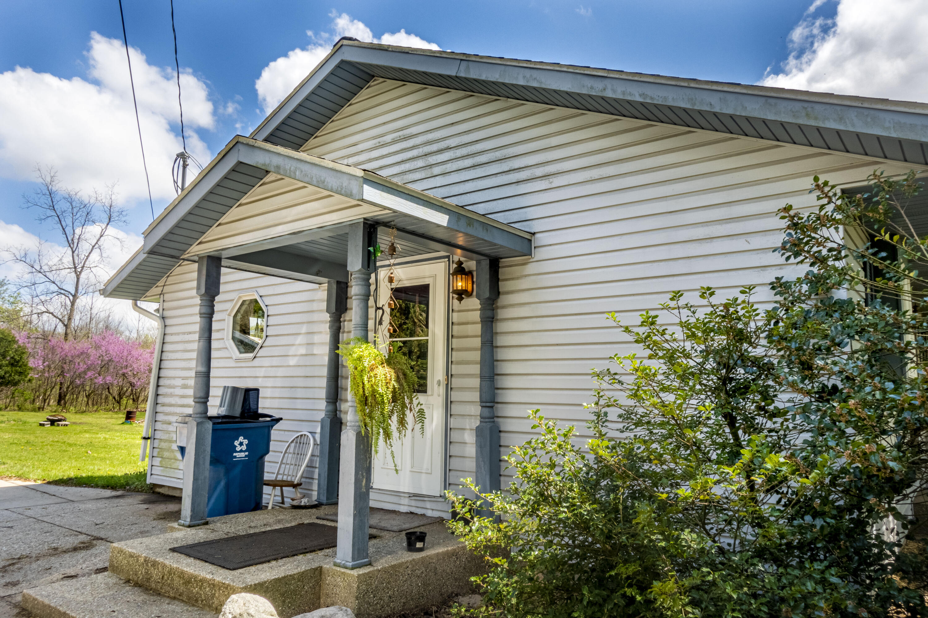 1273 Little John Lake Road