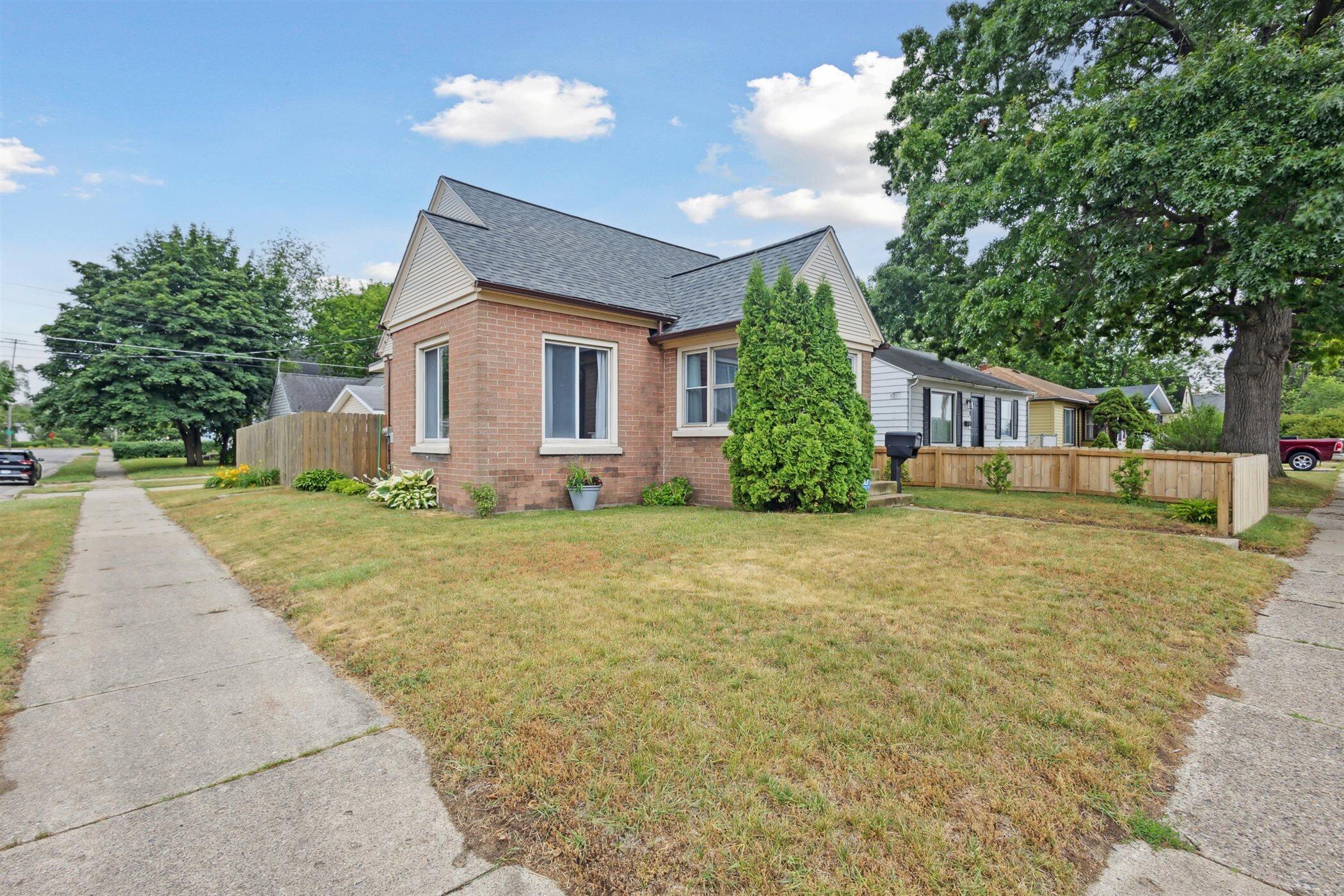 2502 Porter Street SW