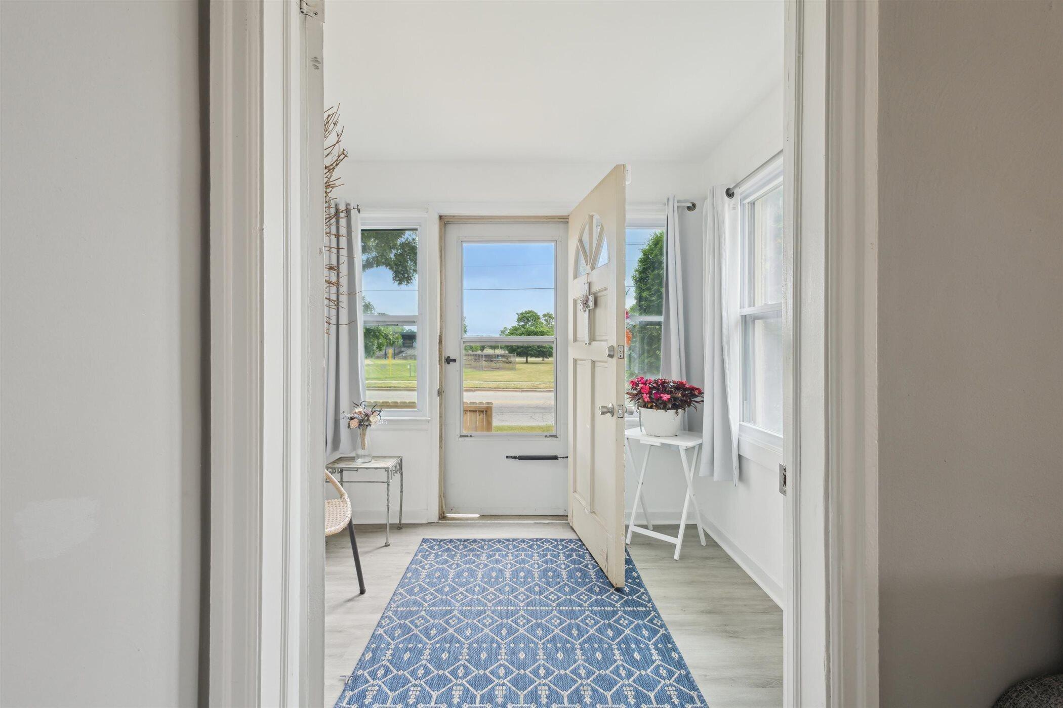 2502 Porter Street SW