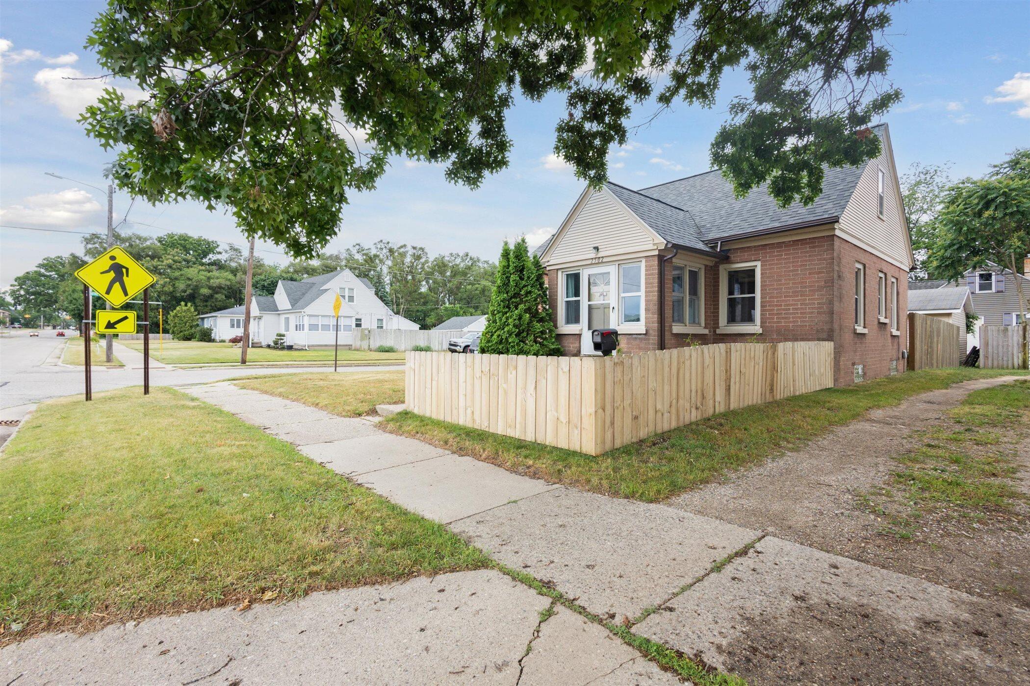 2502 Porter Street SW