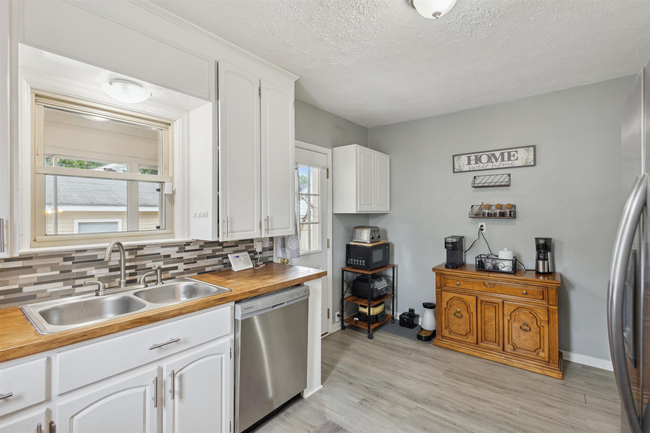 2502 Porter Street SW