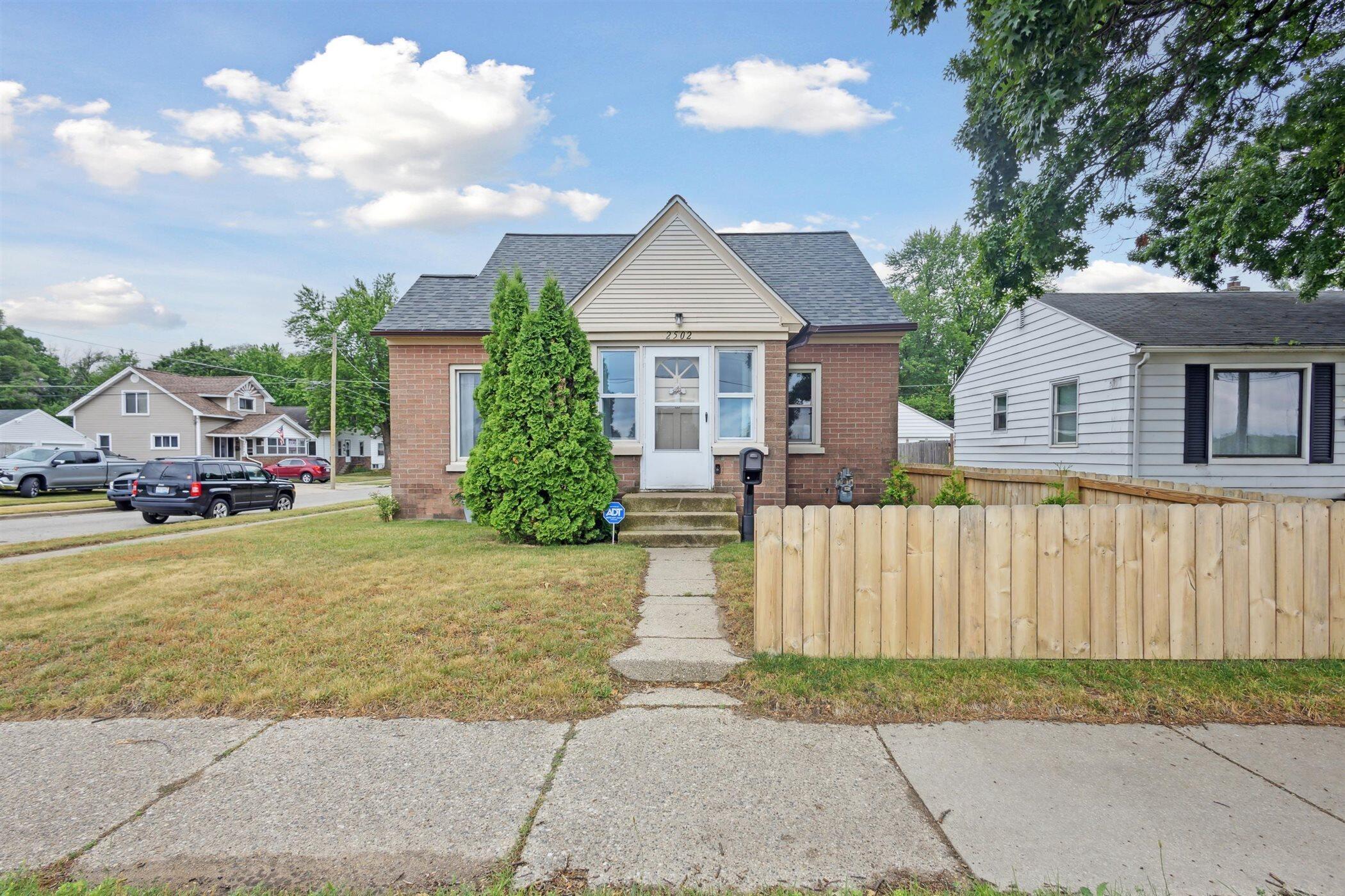 2502 Porter Street SW