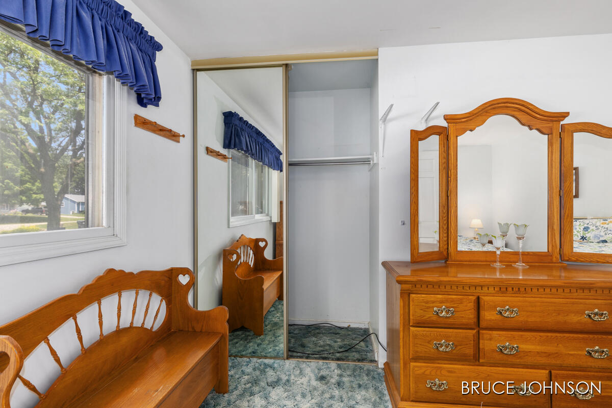 1236 S Van Bruggen Drive