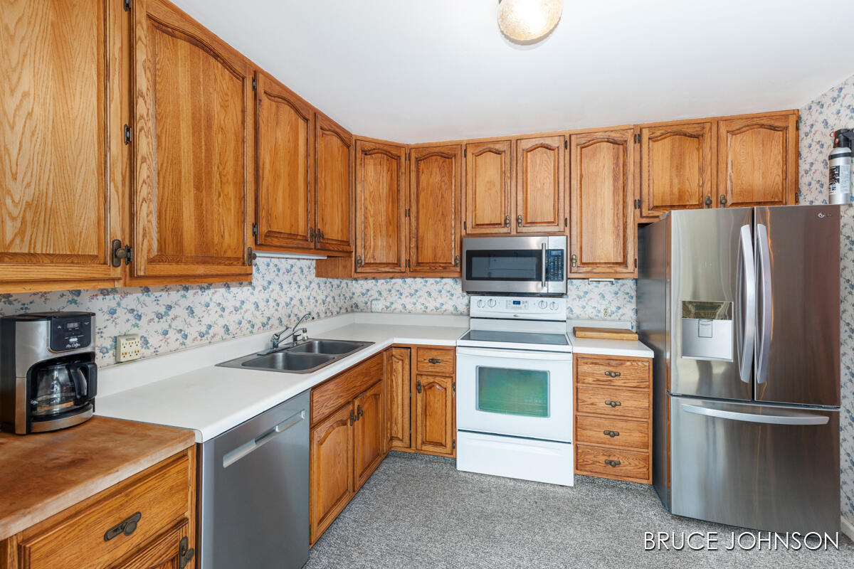 1236 S Van Bruggen Drive