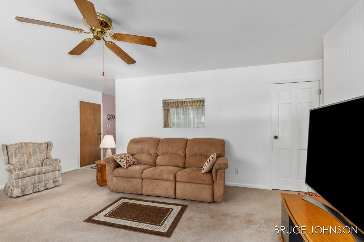 1236 S Van Bruggen Drive