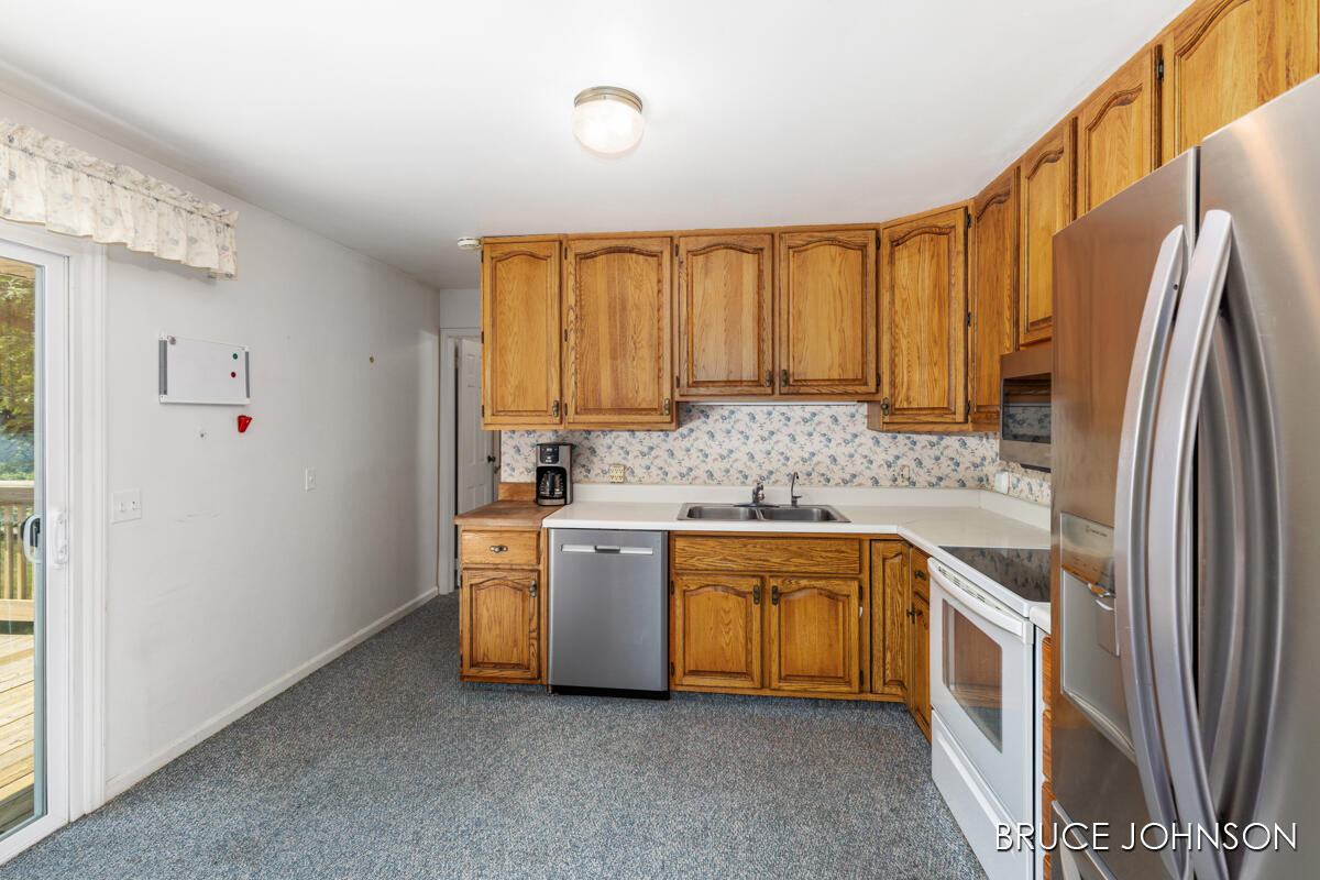 1236 S Van Bruggen Drive