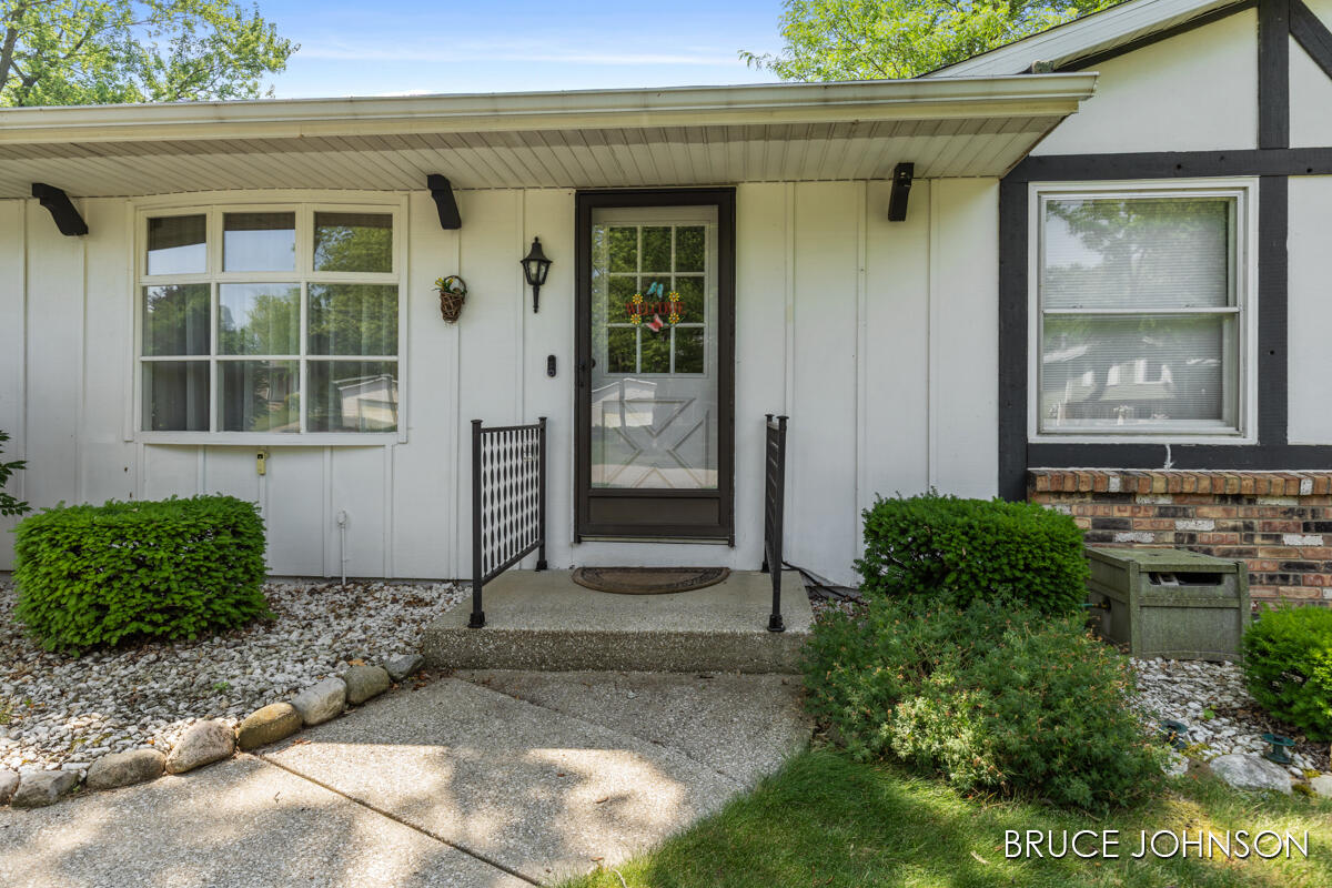 1236 S Van Bruggen Drive