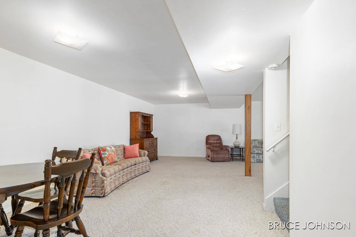 1236 S Van Bruggen Drive