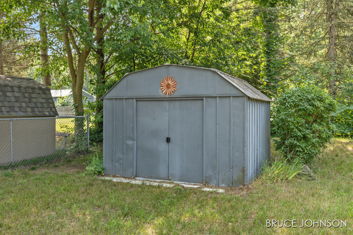 1236 S Van Bruggen Drive