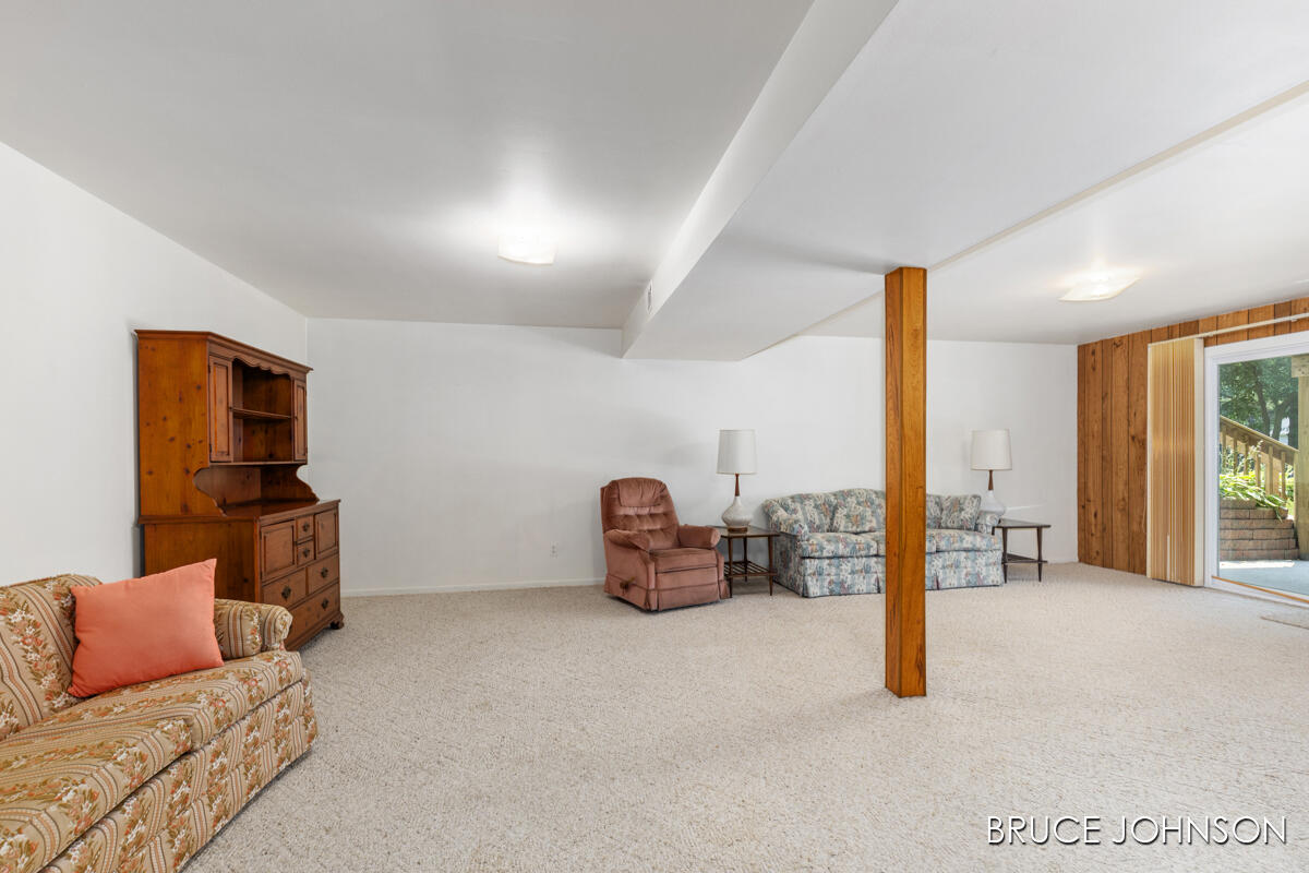 1236 S Van Bruggen Drive