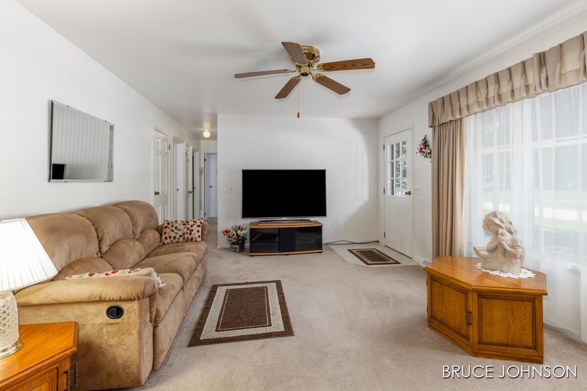 1236 S Van Bruggen Drive