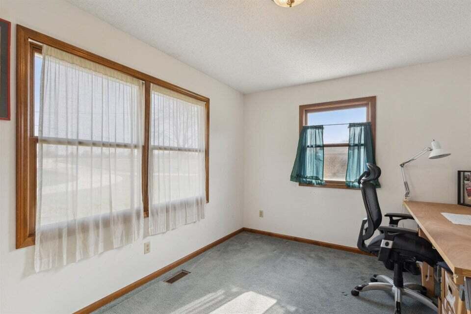10611 W Main Street 10613